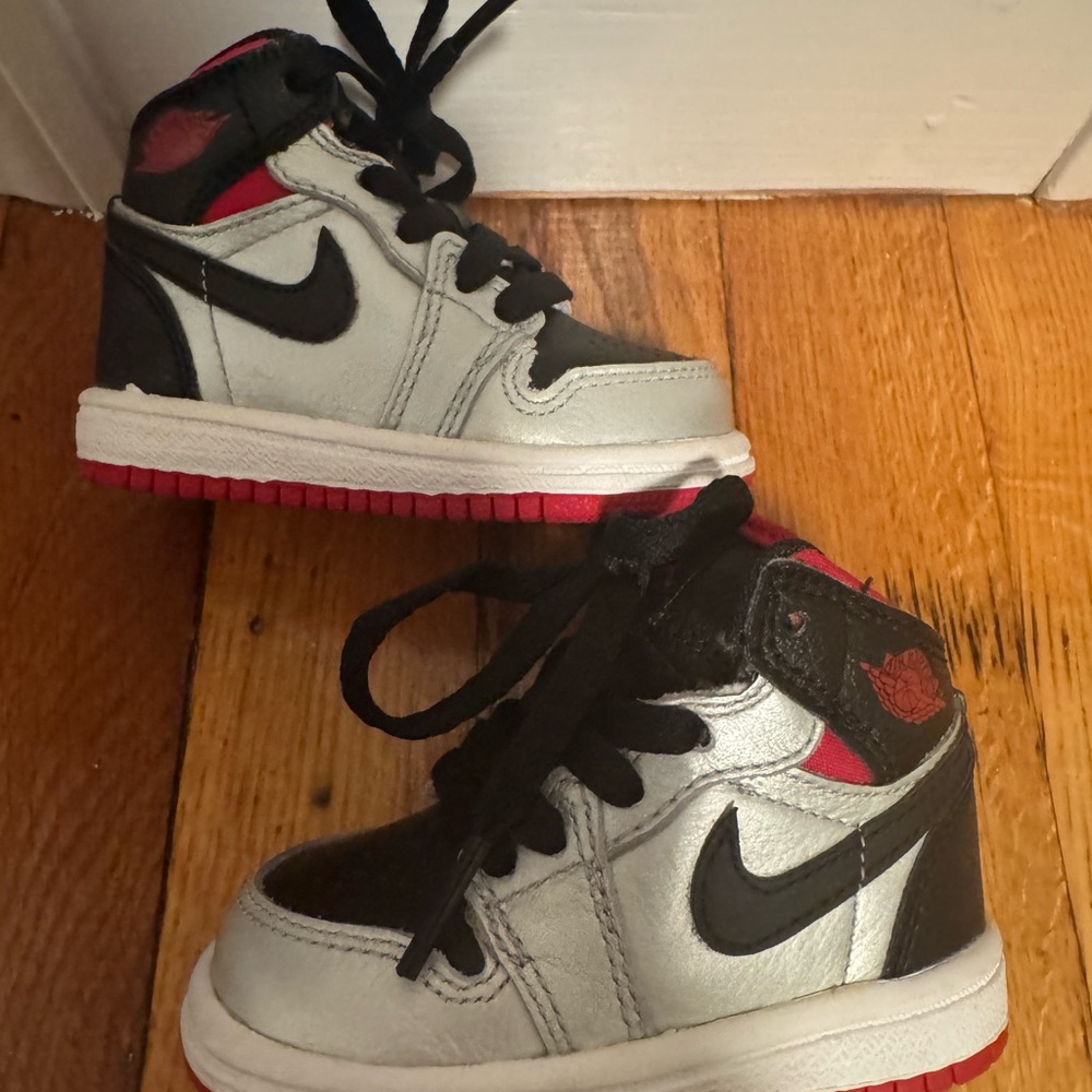 Nike Jordan Retro High Top Sneakers